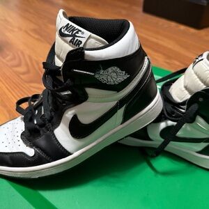 Nike Air Jordan High-Top Black White Sneakers